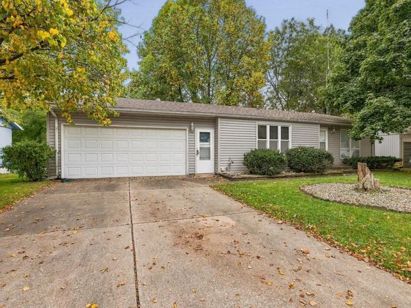 1077 Albin Drive , La Porte, IN 46350