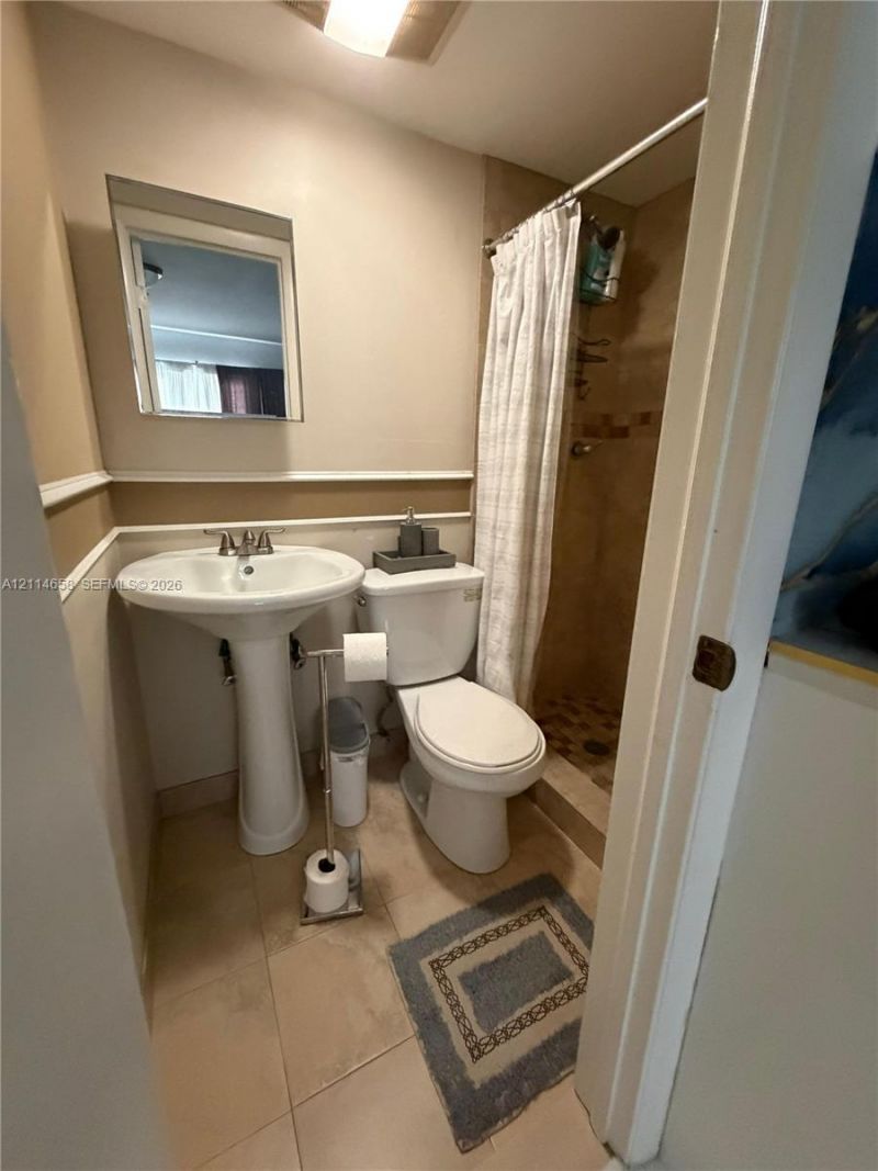 45 SW 28th Rd, Unit B, Miami, FL 33129 Photo