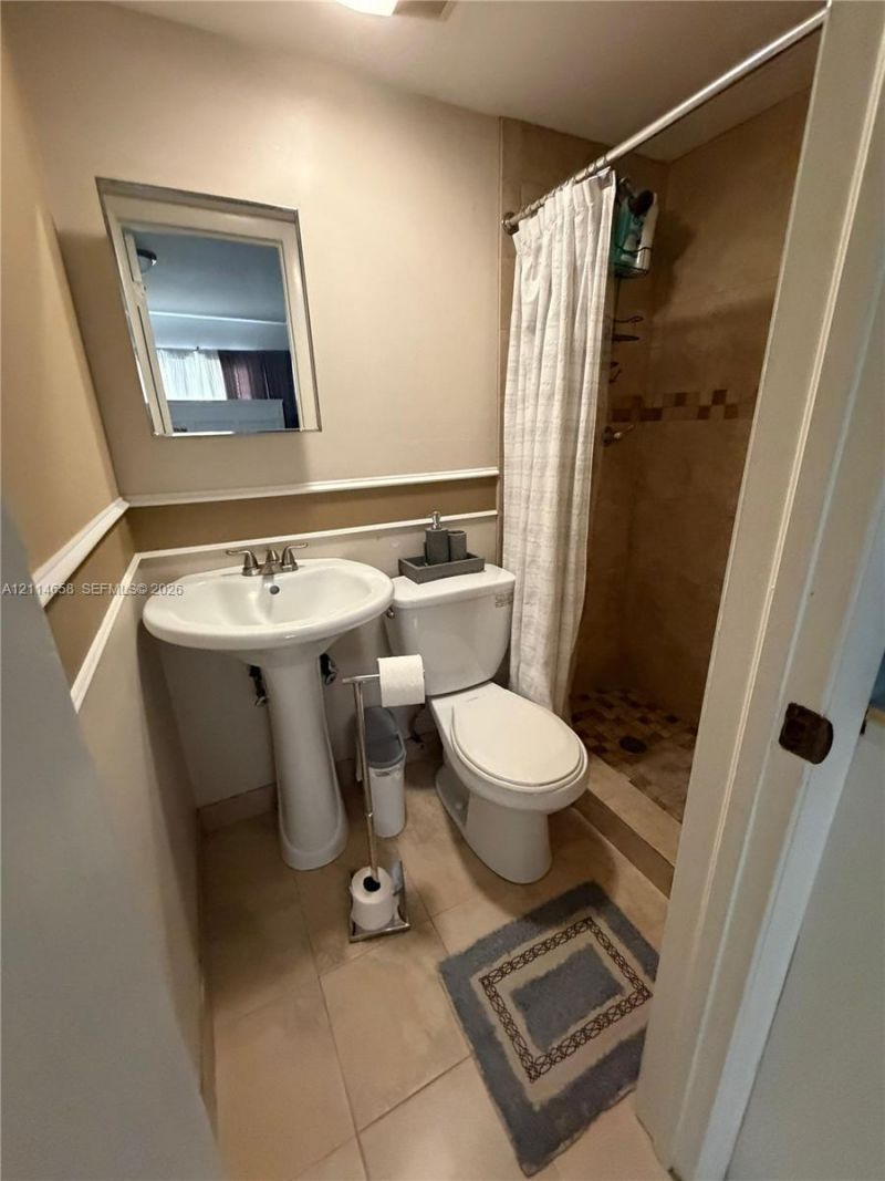 45 SW 28th Rd, Unit B, Miami, FL 33129 Photo