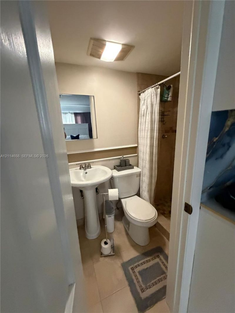 45 SW 28th Rd, Unit B, Miami, FL 33129 Photo