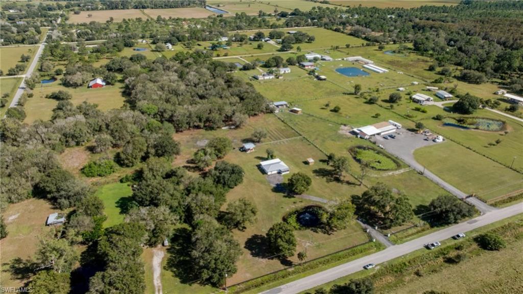 2404 Silver Lake Rd, Labelle, FL 33935 Photo