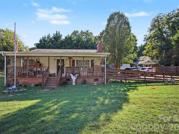 206 Ferstl Avenue , Belmont, NC 28012