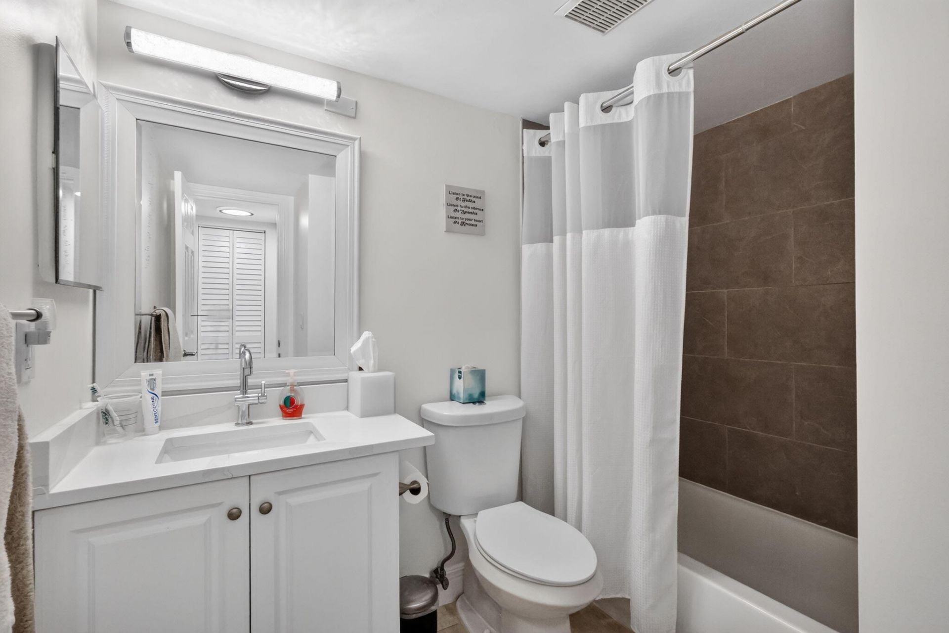 528 Shady Pine Way, Unit B1, Greenacres, FL 33415 Photo