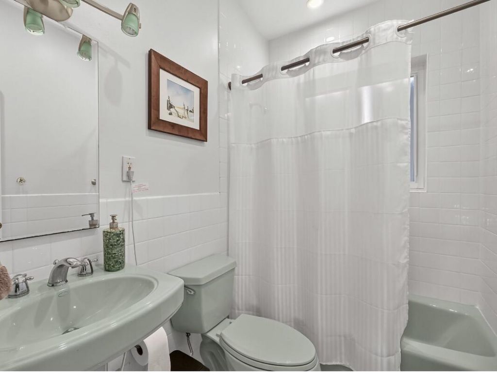 1345 Marseille Drive, Miami Beach, FL 33141 Photo