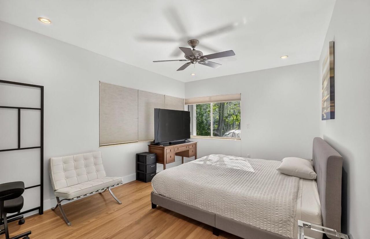 1345 Marseille Drive, Miami Beach, FL 33141 Photo