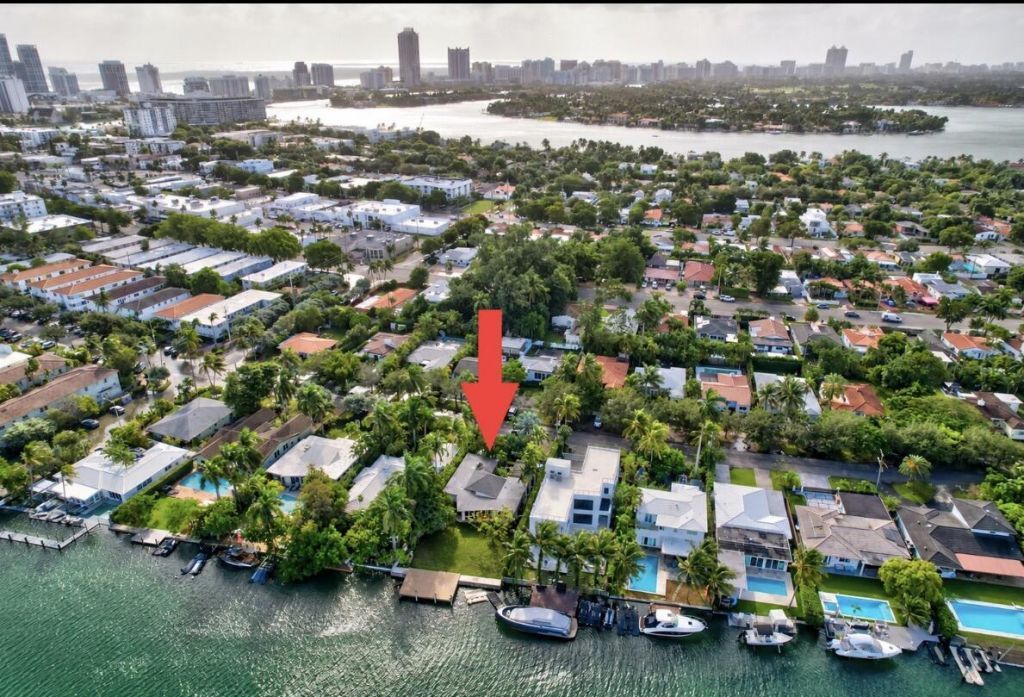 1345 Marseille Drive, Miami Beach, FL 33141 Photo