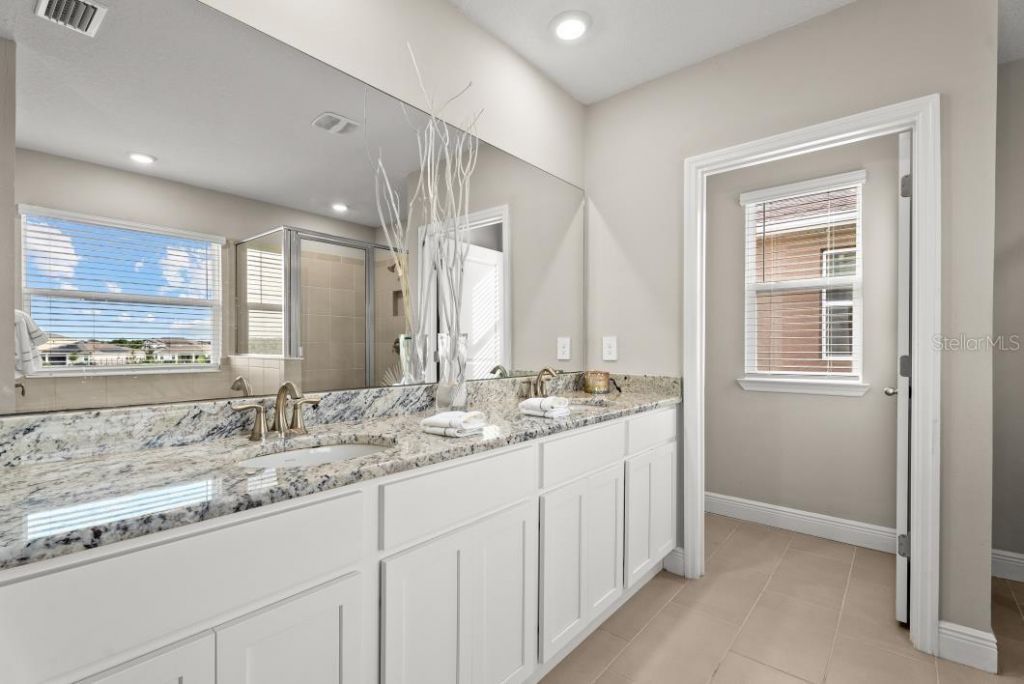 5728 Woodland Sage Drive , Sarasota, FL 34238 Photo