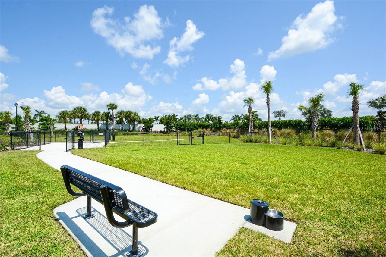 5728 Woodland Sage Drive , Sarasota, FL 34238 Photo