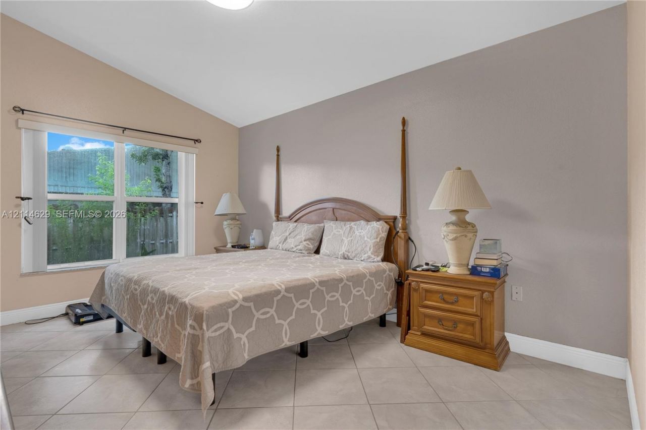 1080 SE 19th Ave , Homestead, FL 33035 Photo