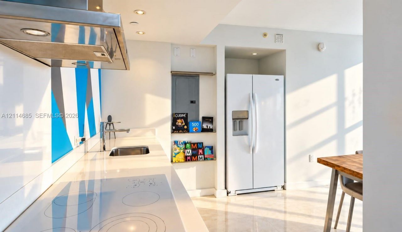 1035 West Ave , Unit 704, Miami Beach, FL 33139 Photo