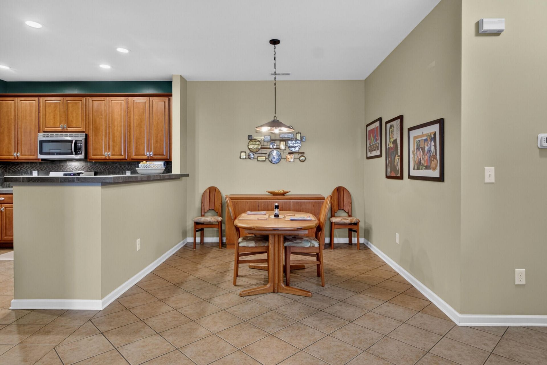 193 Larissa Drive Photo 12