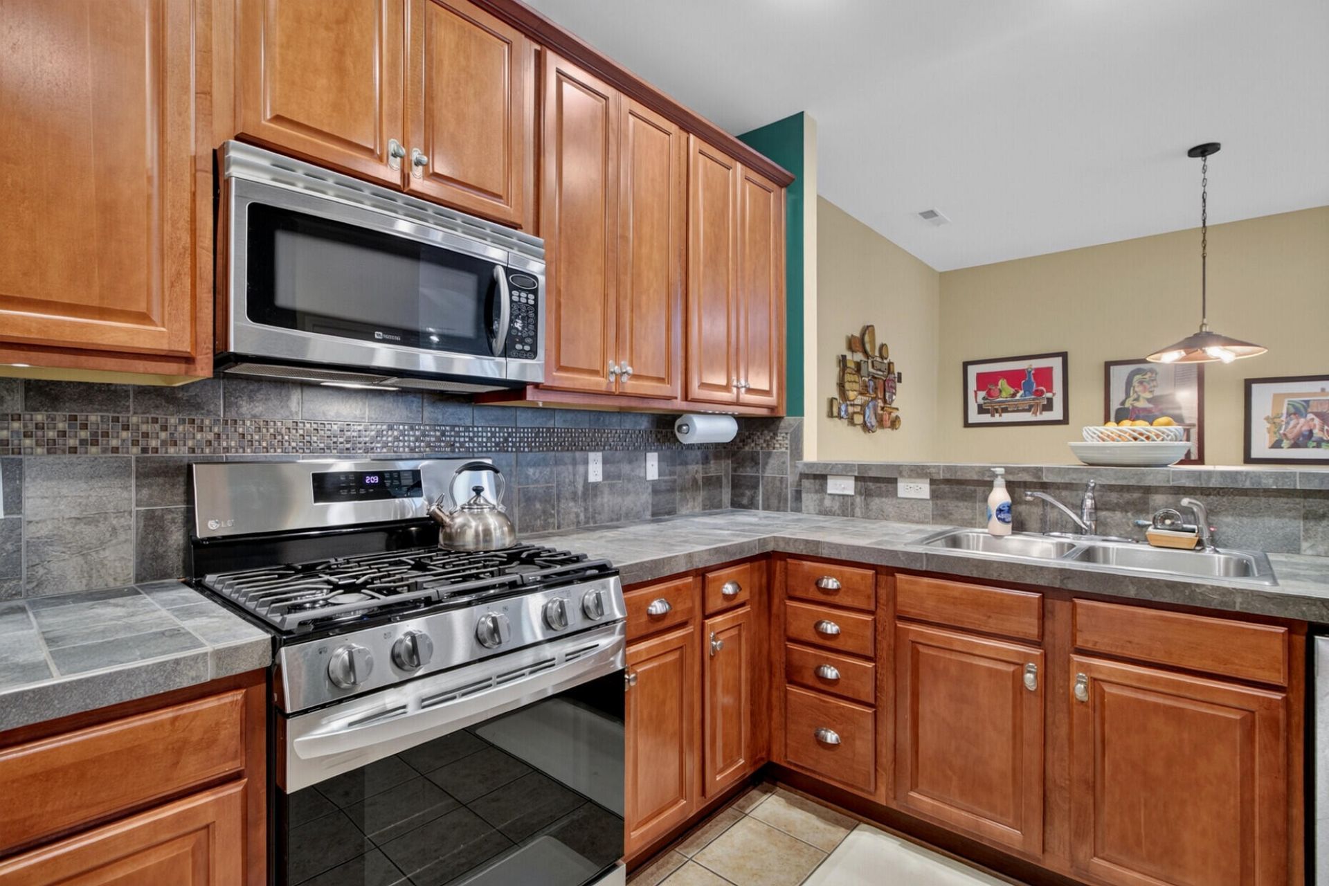 193 Larissa Drive Photo 16