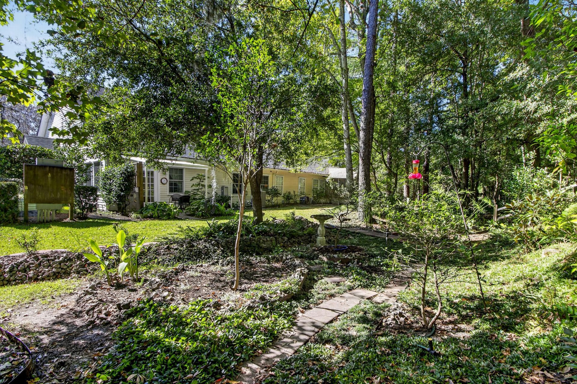 193 Larissa Drive Photo 34