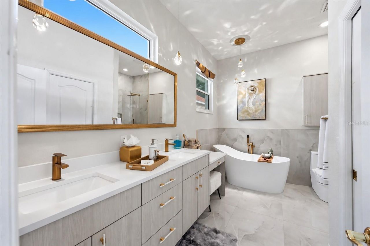 68 Tall Trees Court , Sarasota, FL 34232 Photo