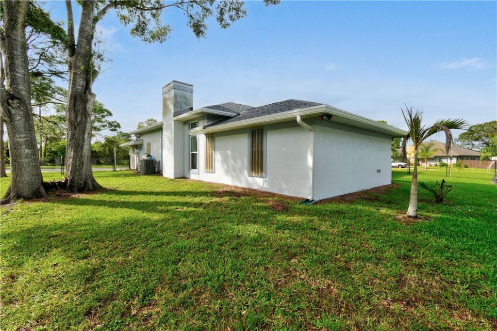 6508 Kings Highway, Fort Pierce, FL 34951 Photo