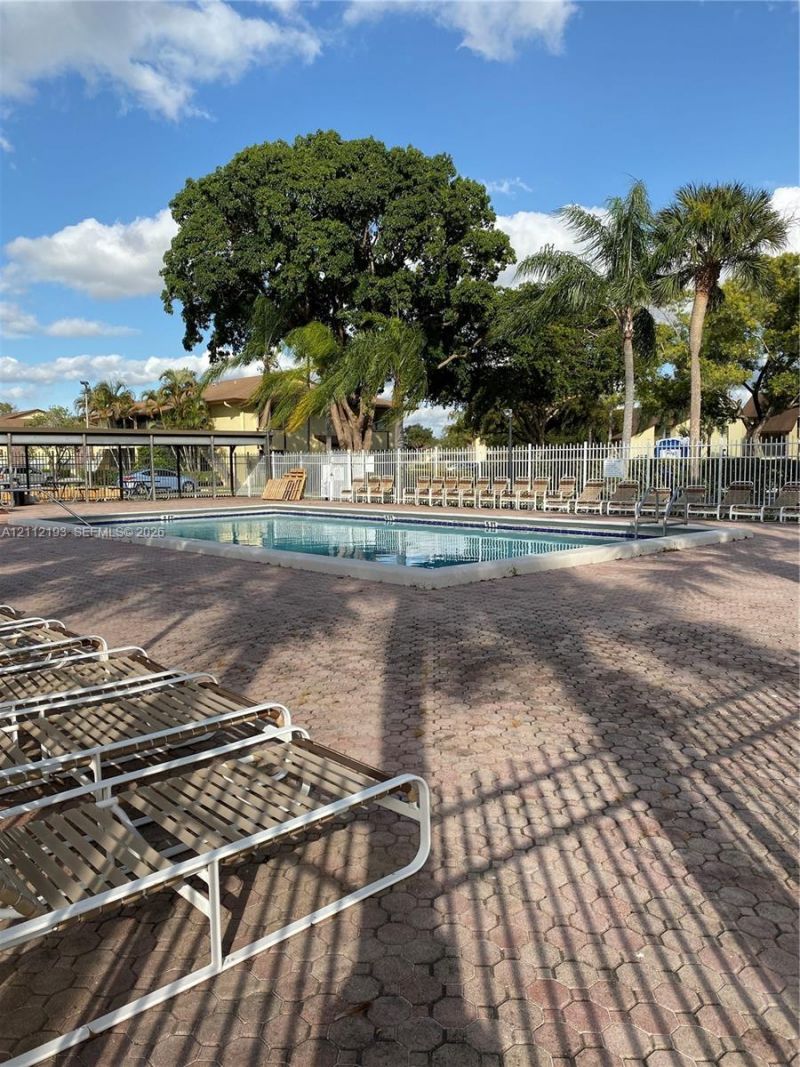 10013 Winding Lake Rd , Unit 106, Sunrise, FL 33351 Photo