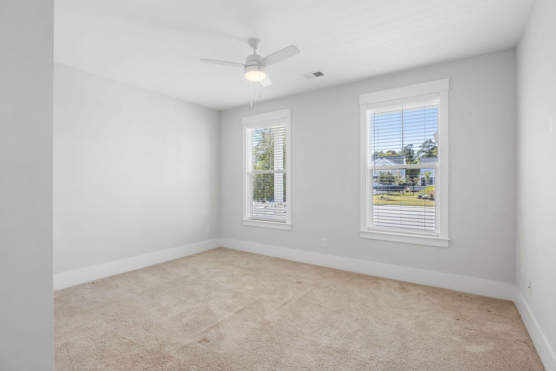 117 Falaise Street Photo 31