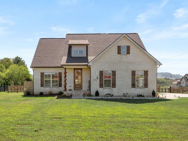 3244 Ostella Rd , Cornersville, TN 37047