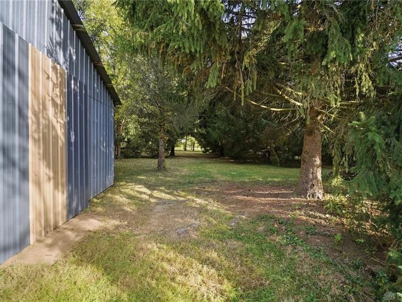 8553 Adams Road, Huber Heights, OH 45424 Photo 17