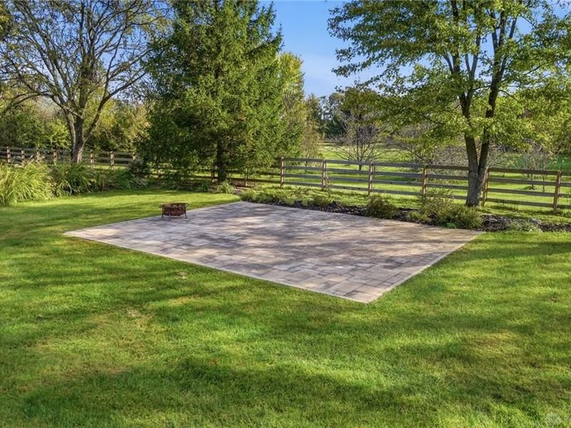 8553 Adams Road, Huber Heights, OH 45424 Photo 18