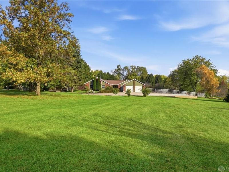 8553 Adams Road, Huber Heights, OH 45424 Photo 24