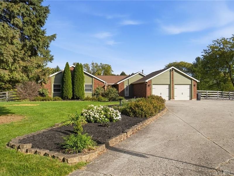 8553 Adams Road, Huber Heights, OH 45424 Photo 25
