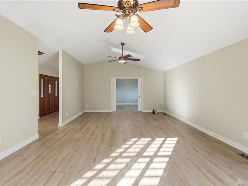8553 Adams Road, Huber Heights, OH 45424 Photo 41