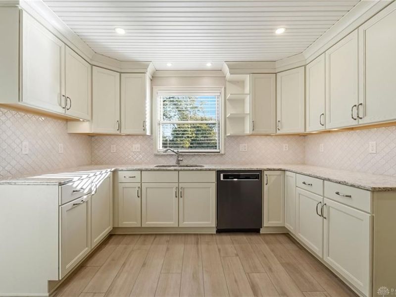 8553 Adams Road, Huber Heights, OH 45424 Photo 45
