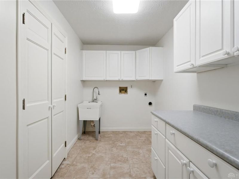 8553 Adams Road, Huber Heights, OH 45424 Photo 78