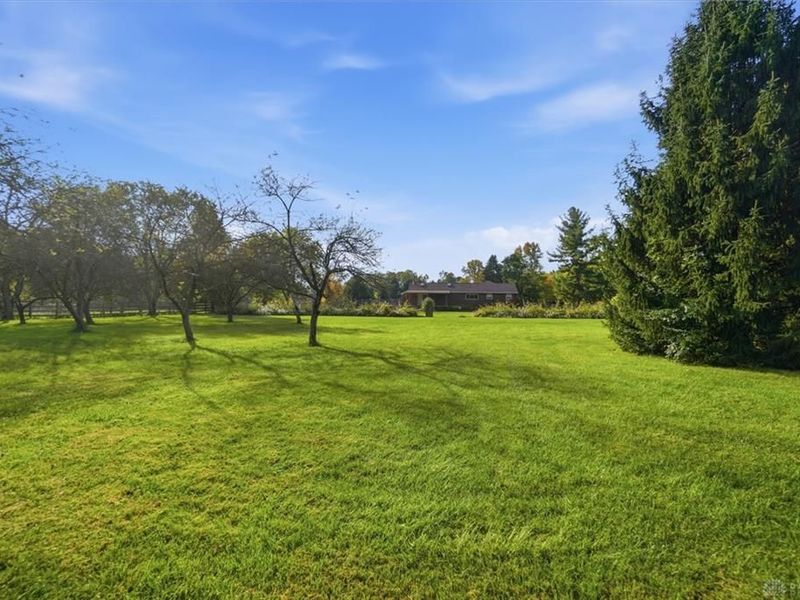 8553 Adams Road, Huber Heights, OH 45424 Photo 90