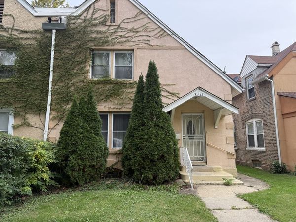 8842 S Michigan Avenue , Chicago, IL 60619