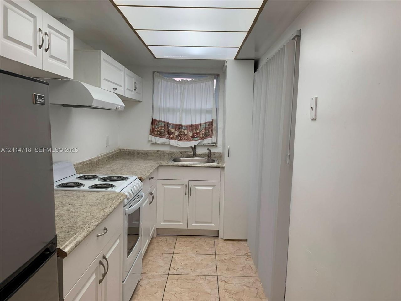 180 NE 12th Ave , Unit 14D, Hallandale Beach, FL 33009 Photo