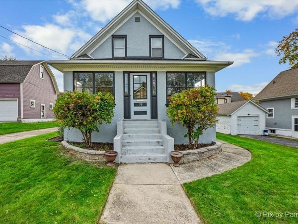 58 Vine Street , Elgin, IL 60123