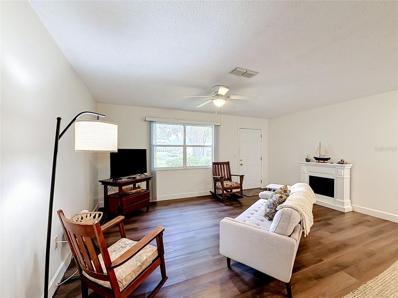 1038 Scotch Pine Court , Leesburg, FL 34788 Photo