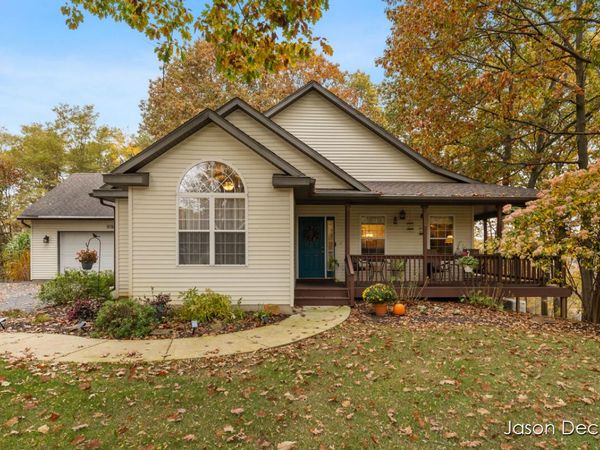 9780 Sandgrove Drive NE, Sparta, MI 49345