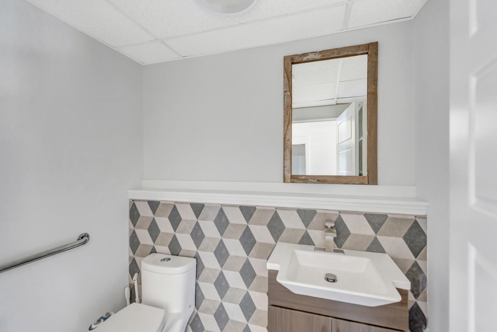 668 Marina Drive  Photo 24