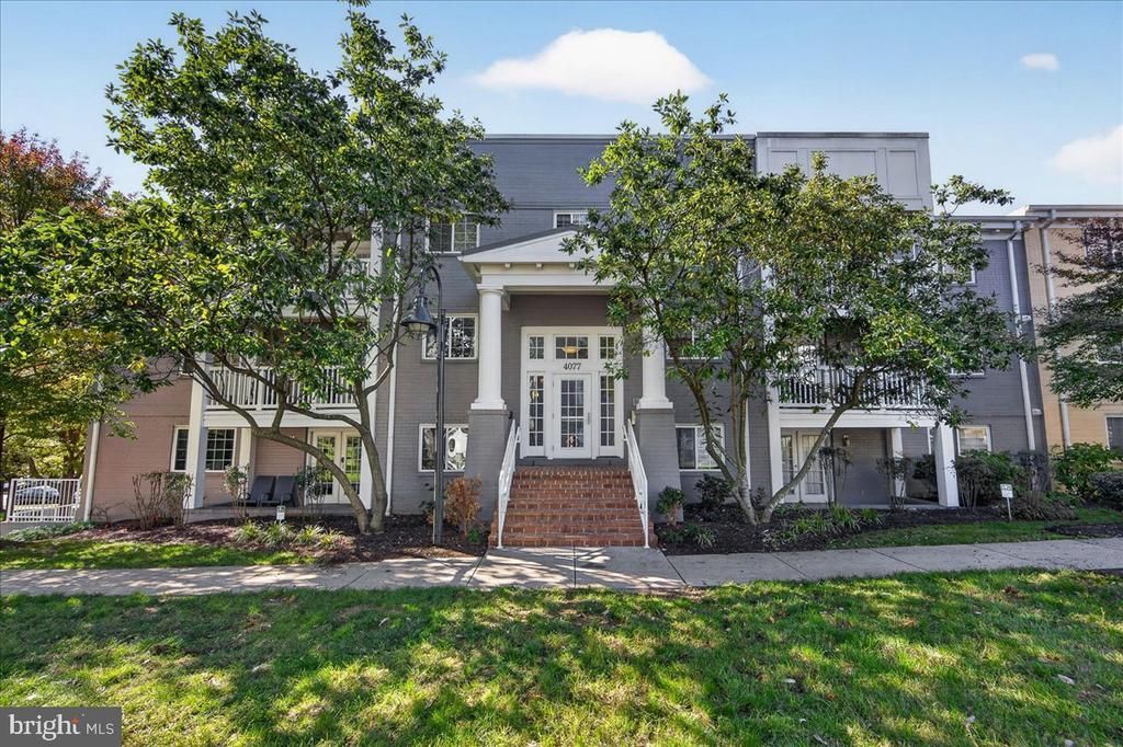 4077 S Four Mile Run Drive S , Unit 401, Arlington, VA 22204 Main Photo