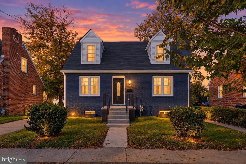 1309 King Street , Fredericksburg, VA 22401 Main Photo