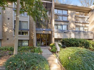 2114 GREEN WATCH WAY , Unit 10/301E, RESTON, VA 20191