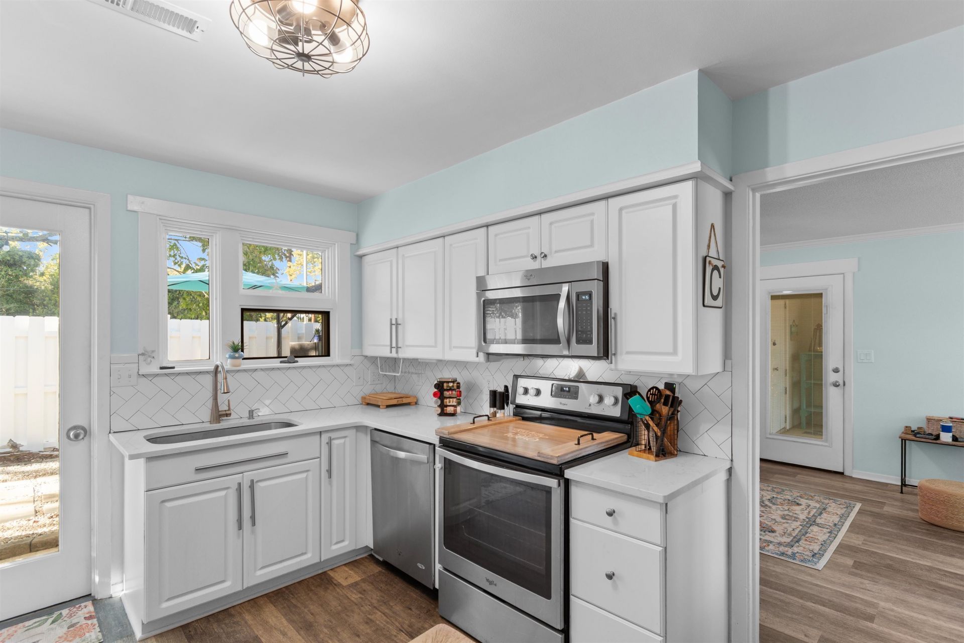 735 Yellowwood Ave.  Photo 11