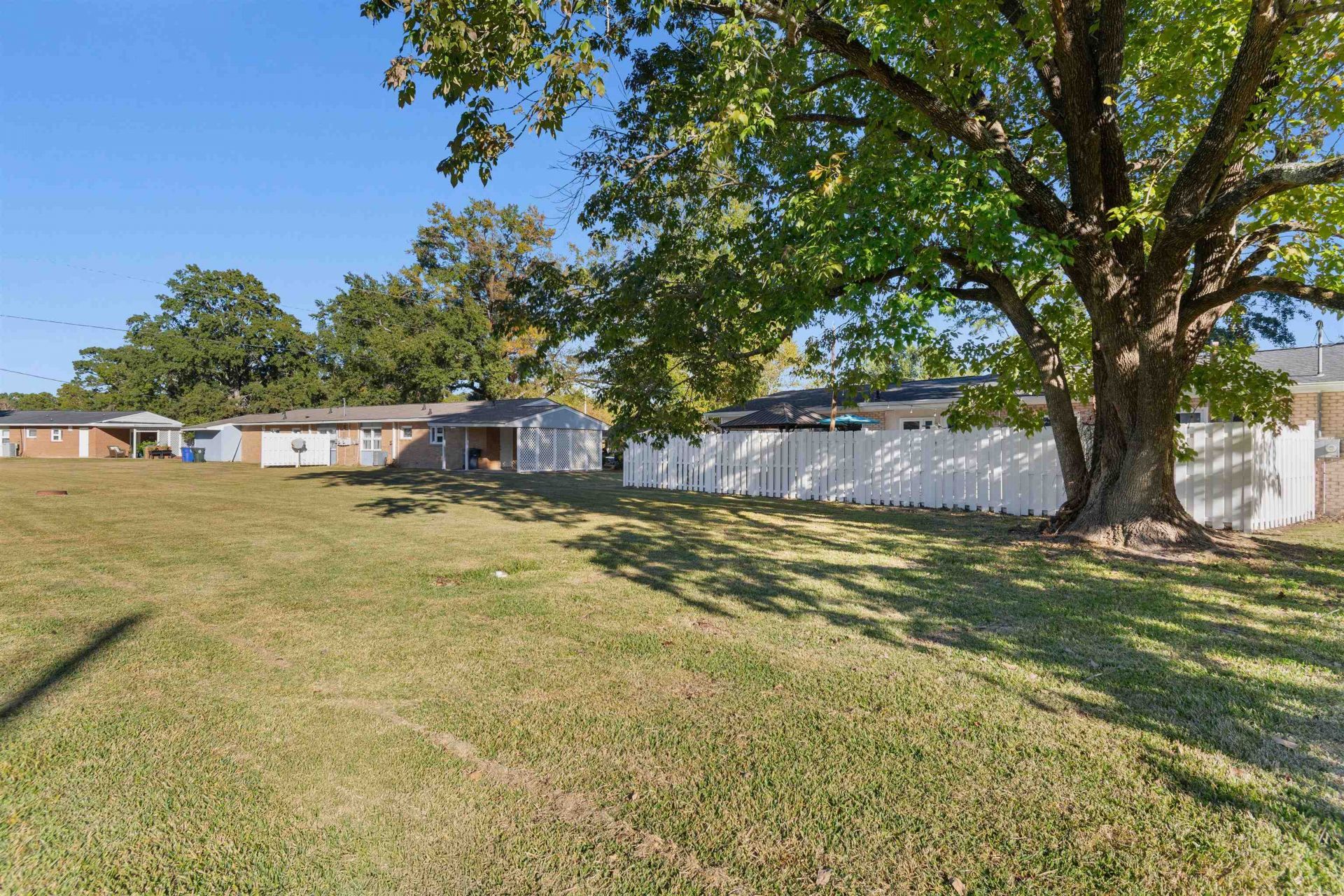 735 Yellowwood Ave.  Photo 31