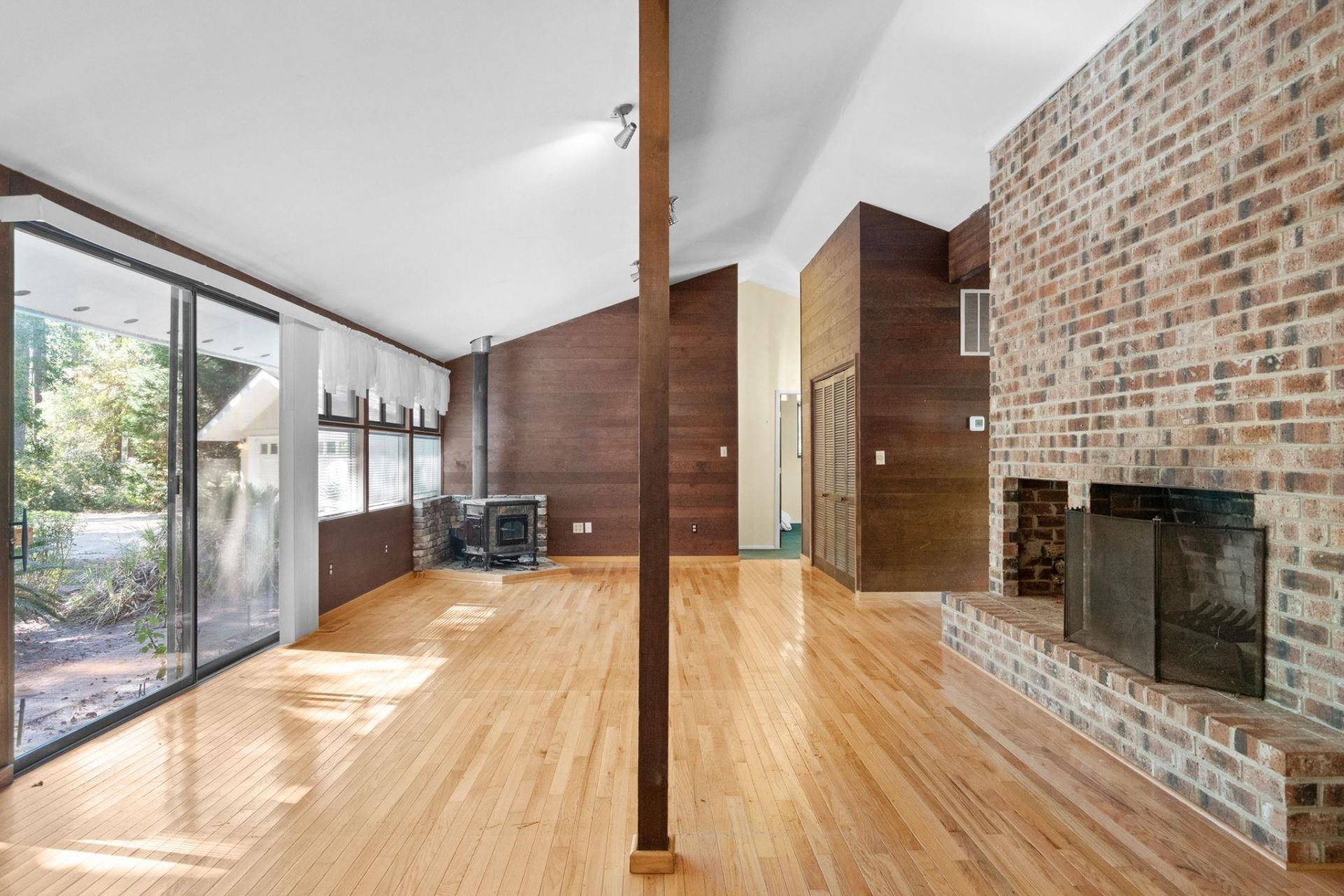 275 Cherry Ln.  Photo 11