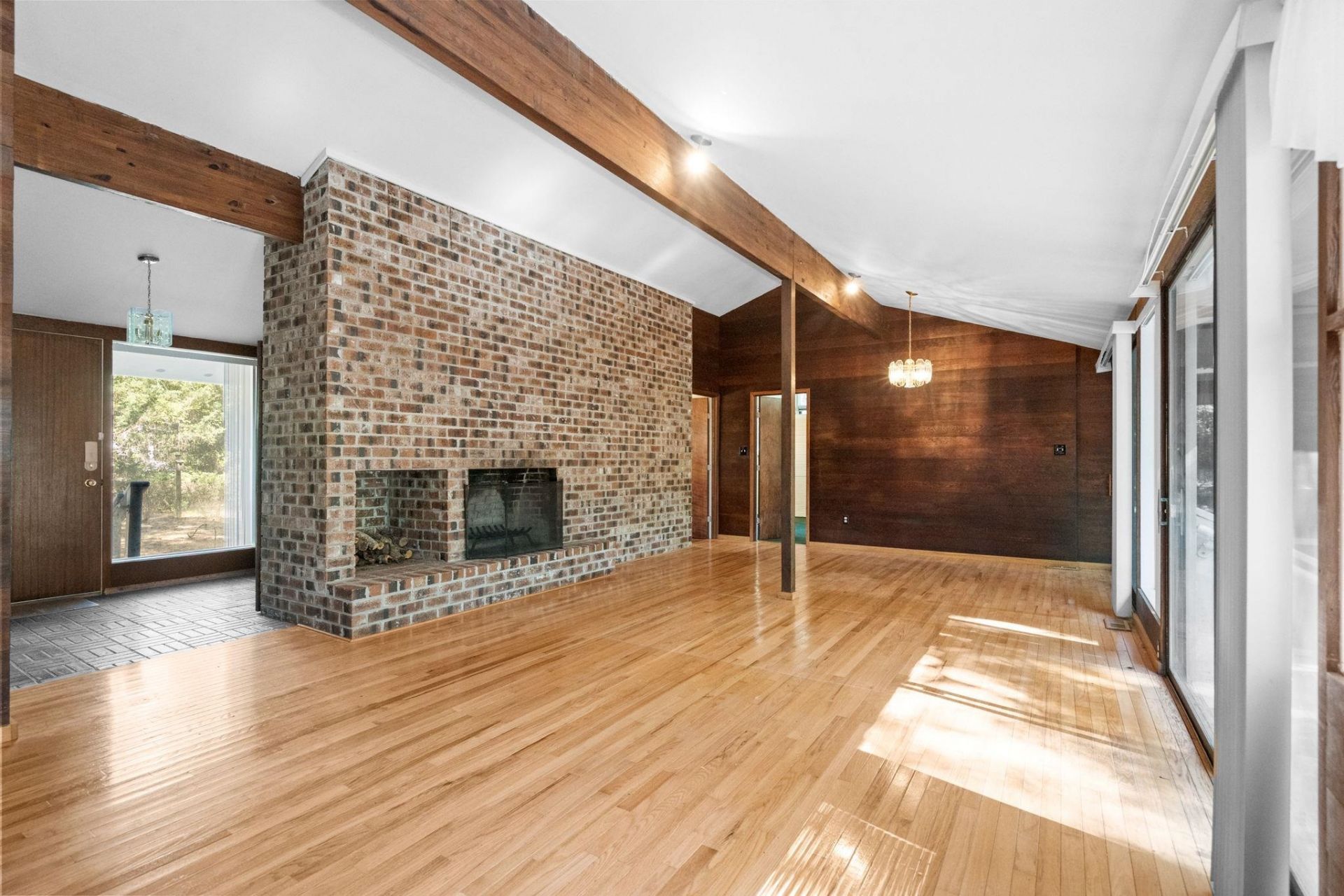 275 Cherry Ln.  Photo 4