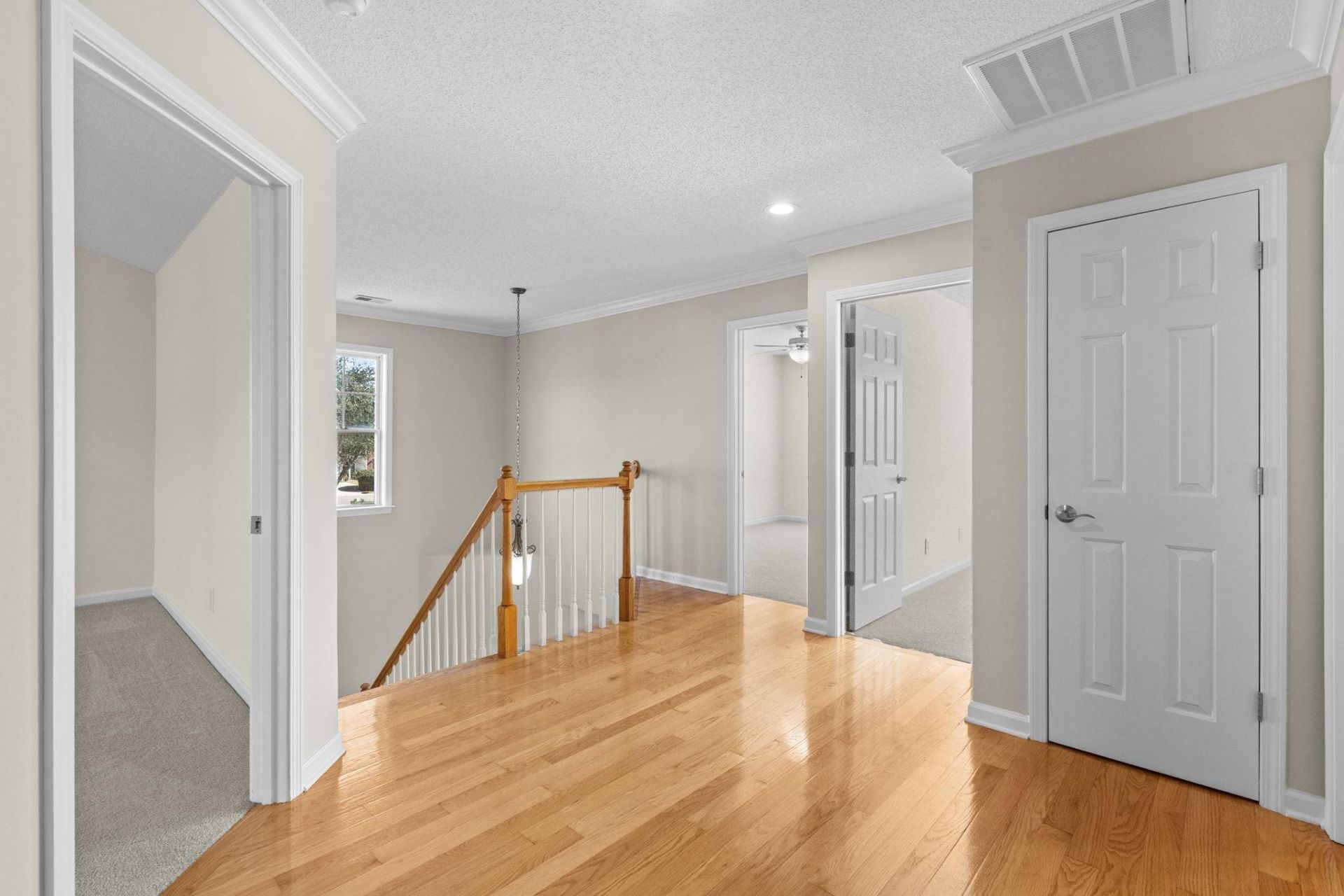 189 Fulbourn Pl. Photo 48