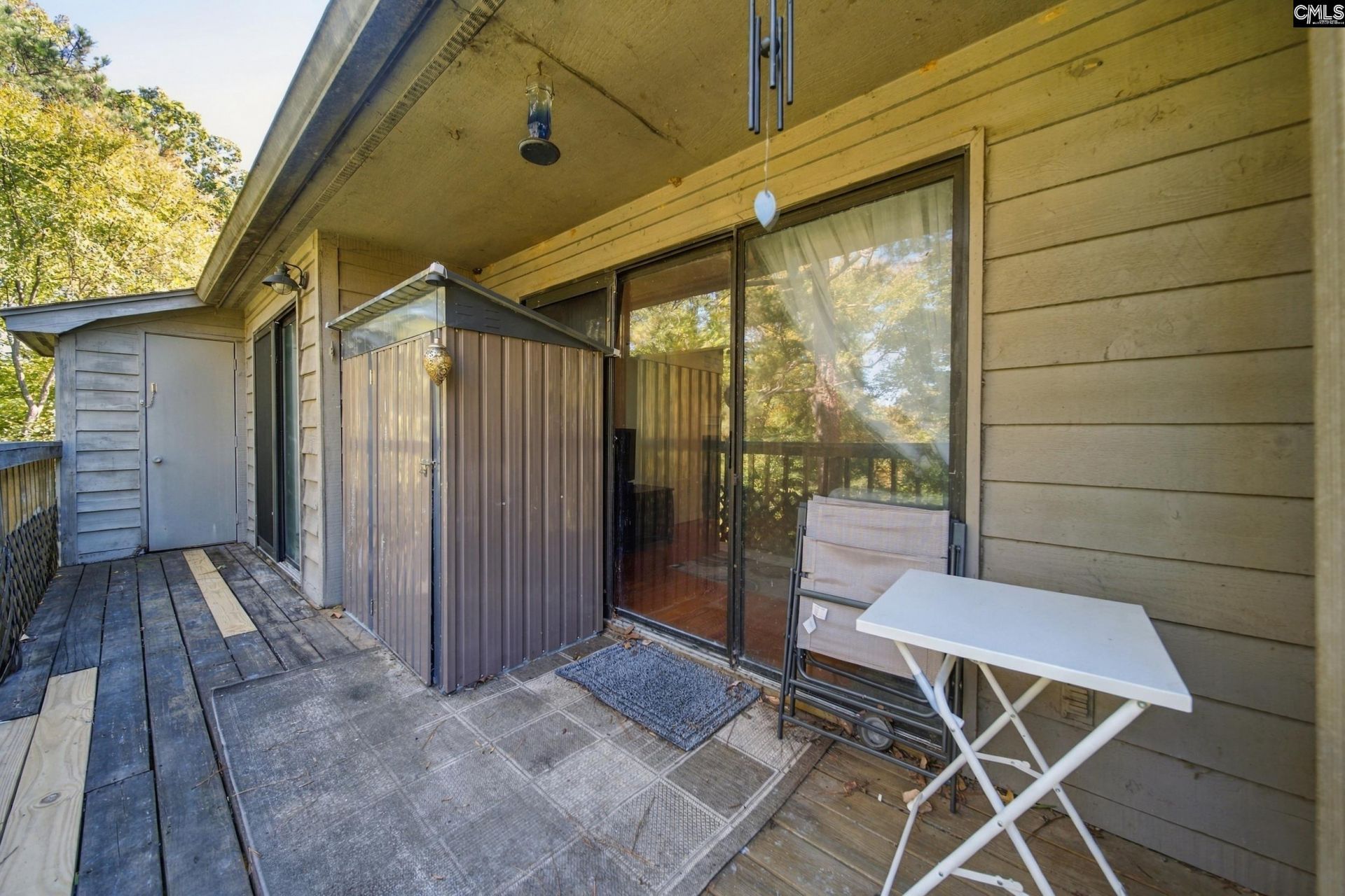 135 Edgewater Lane  Photo 11