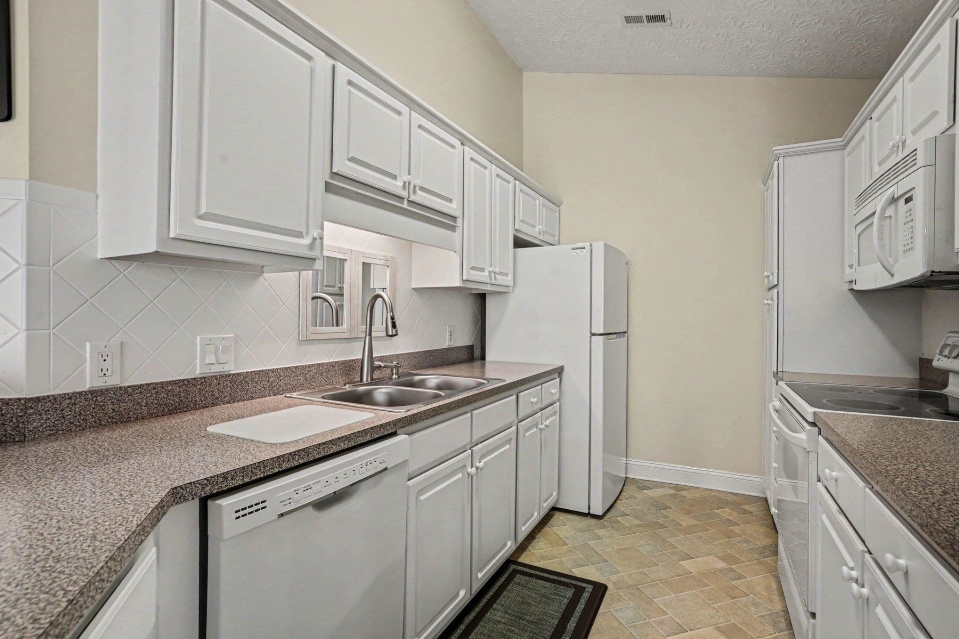875 Palmetto Trail  Photo 10