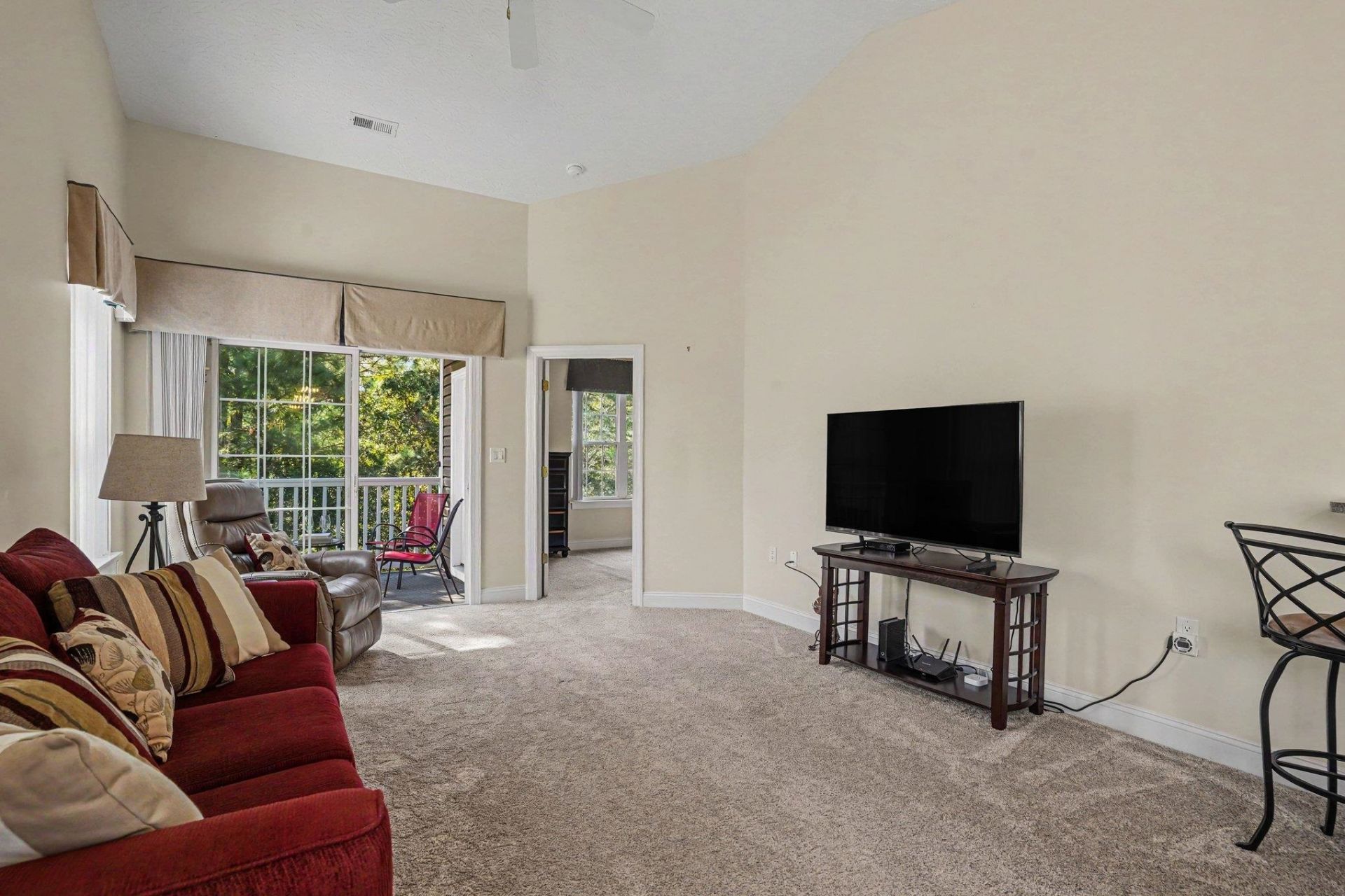 875 Palmetto Trail  Photo 5