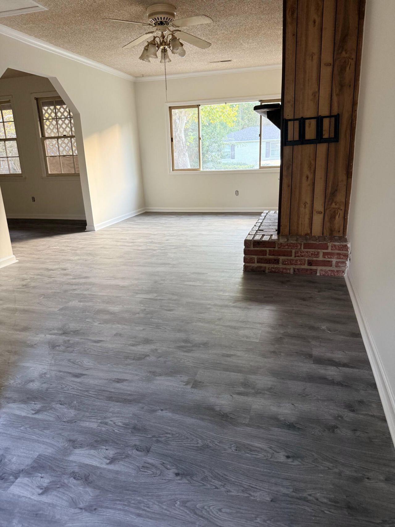 203 Eagle Drive Photo 5