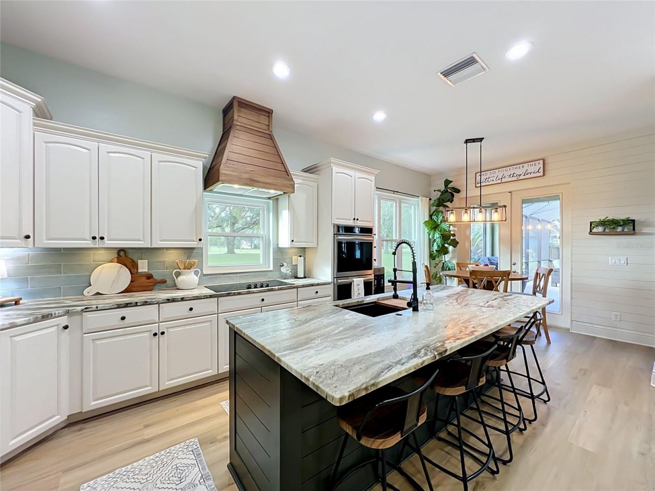 37011 Lake Yale Place , Grand Island, FL 32735 Photo