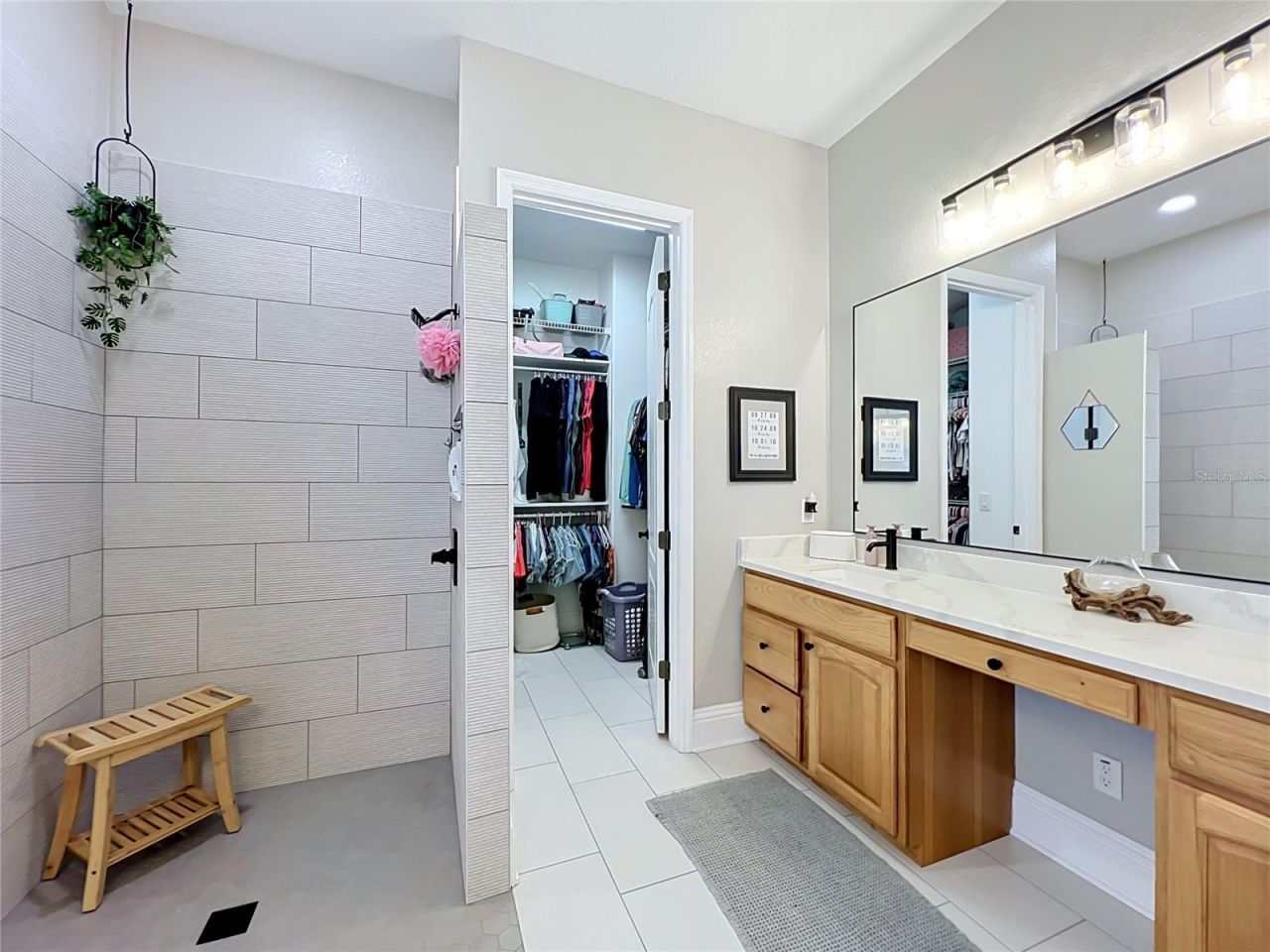 37011 Lake Yale Place , Grand Island, FL 32735 Photo